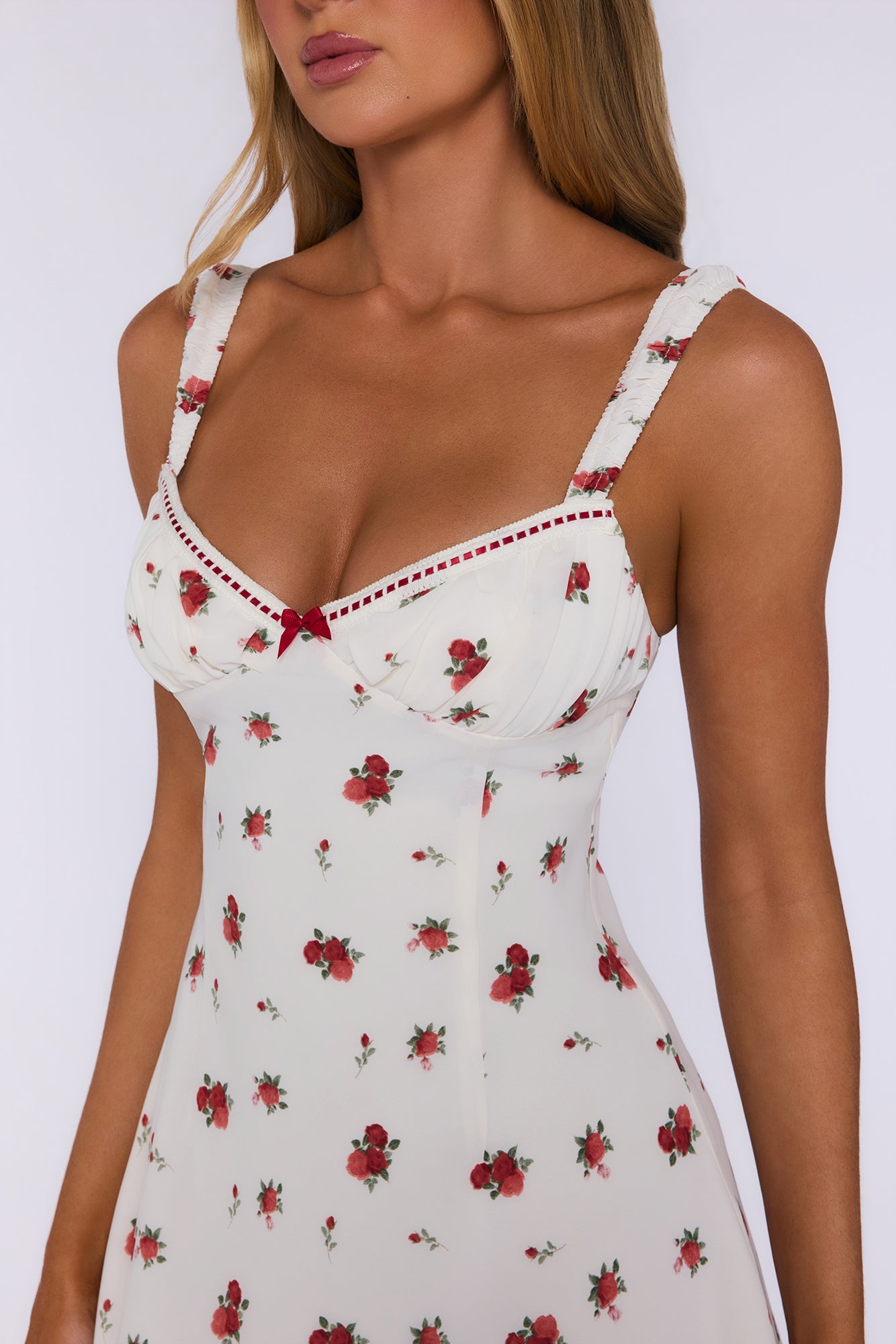 Mirabel Elbise III — Barzello